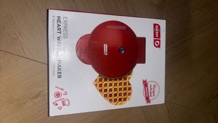 Heart shaped waffle maker new