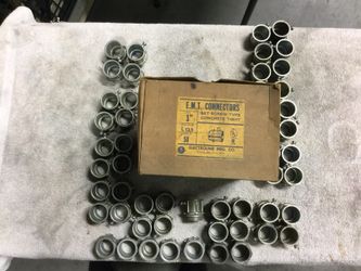 102 PC’S HALEX L125 1” E.M.T. SET SCREW CONCRETE TIGHT CONNECTORS ( NEW )