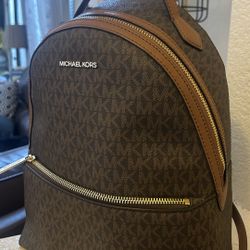 micheal kors mini back pack