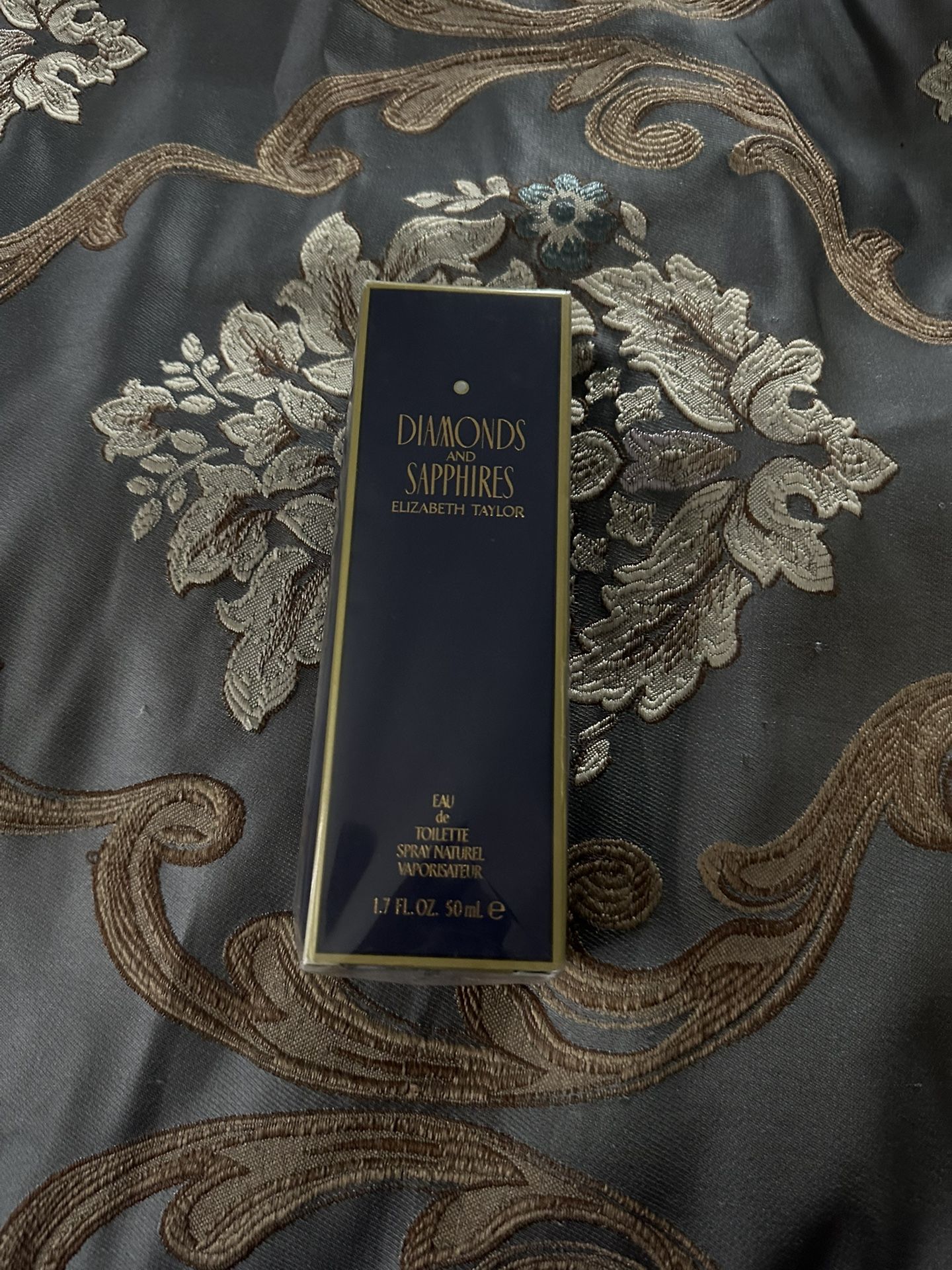 Diamonds and Sapphires Fragrance by Elizabeth Taylor