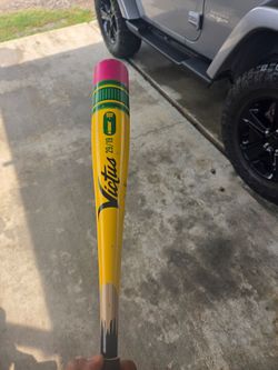 Victus Pencil Bat
