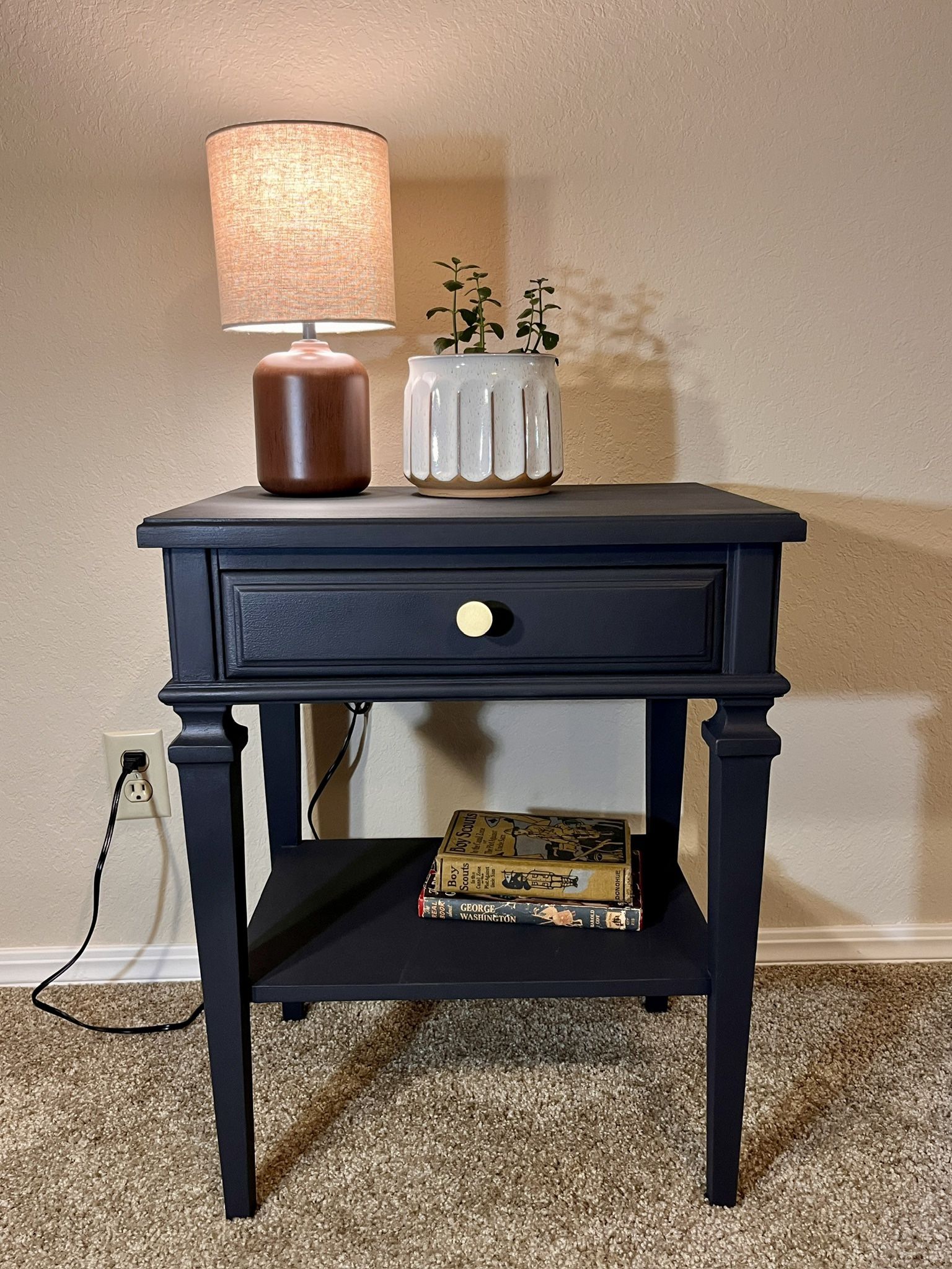 Side table, nightstand, accent table