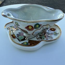 Vintage Japanese Porcelain Gravy Boat with Underplate – Hand Painted Gold Trim