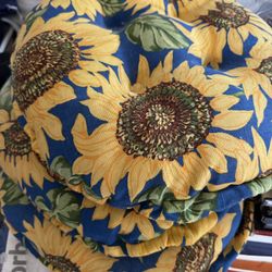 4 Bar Stools Cushions 