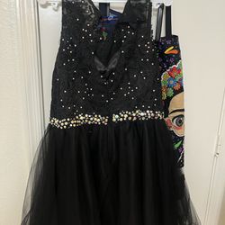 Black dama dress