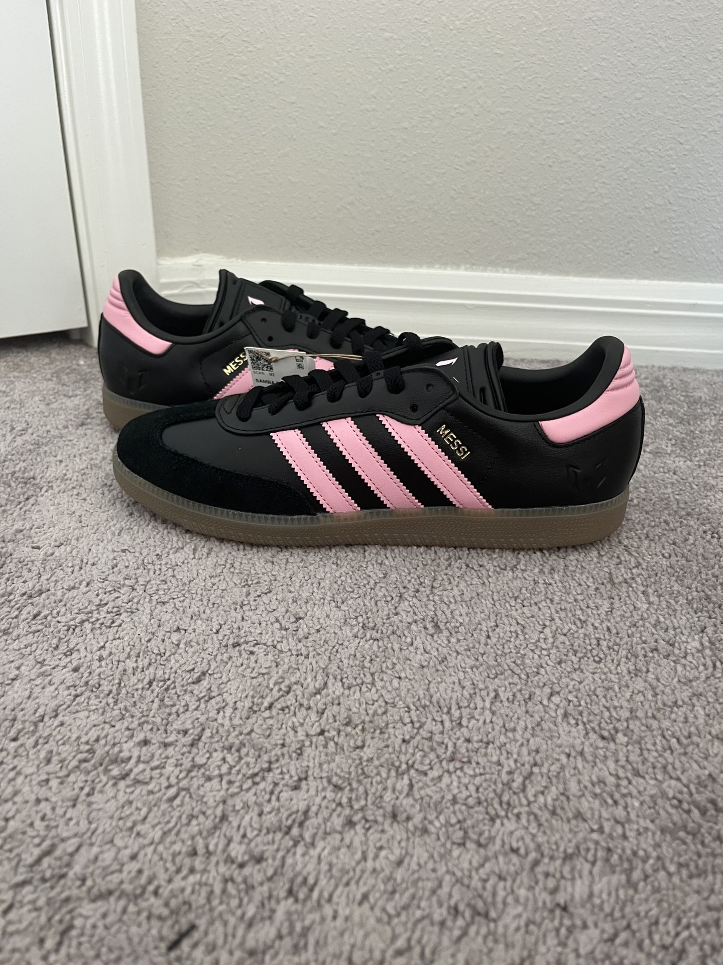 adidas Men's Samba Messi Shoes Pink/Black/Gum, Size 9M