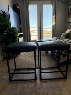Captiva Designs 24 inch Counter Height Bar Stools with Black Faux Leather Cushion and Sturdy Metal Frame