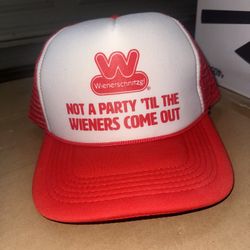 Wienerschnitzel Hat