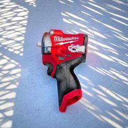 Milwaukee
M12  Stubby 3/8 in. Impact Wrench (2649-20)