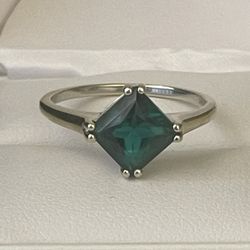 14k White  Gold ~2.25 CTW~8x8mm Square Emerald Solitaire Ring Size 9