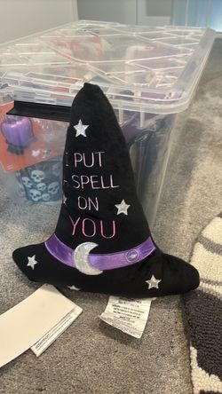 Halloween light up throw pillow I put a spell on you