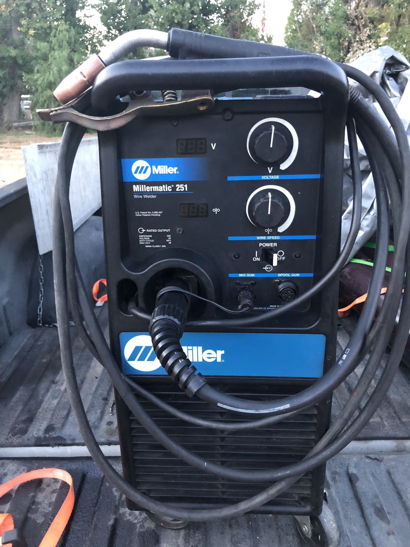 Miller Millermatic 251 300 amp mig welder