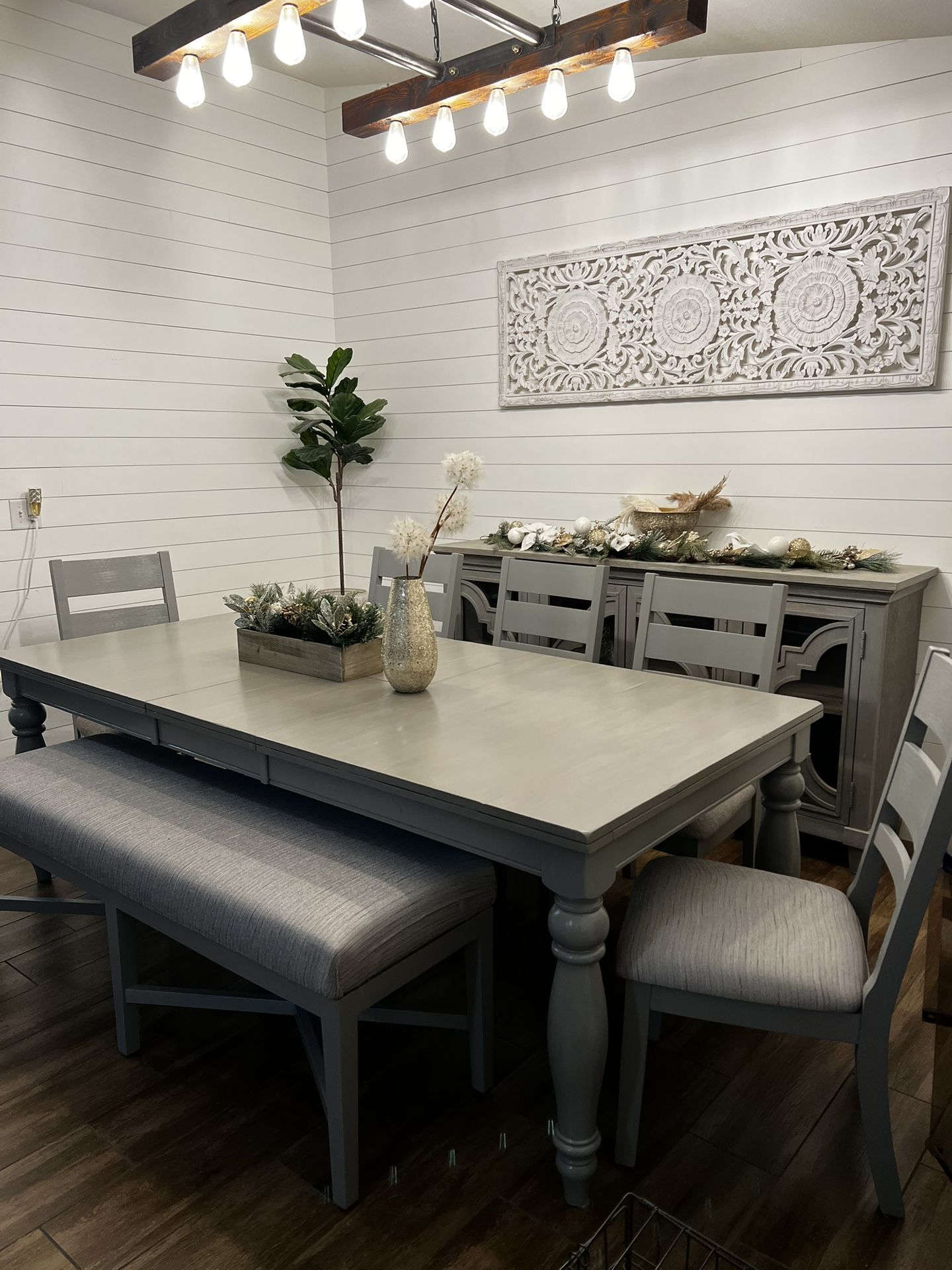 Dinning Table