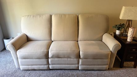 La-Z-Boy Power Reclining Couch