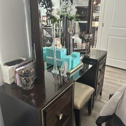 Vanity 