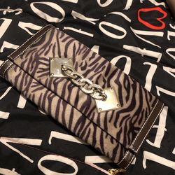 Pouch 