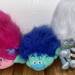 Trolls Plushie Collection Like New 