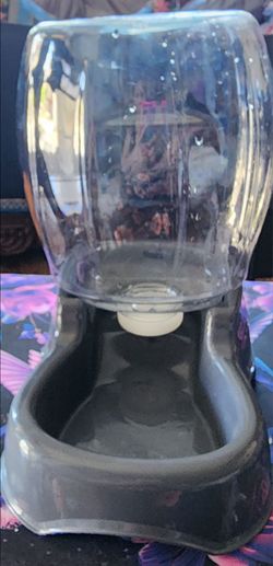 GRAVITY PET  WATERER