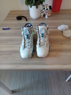 YOUTH SIZE 6 JORDANS