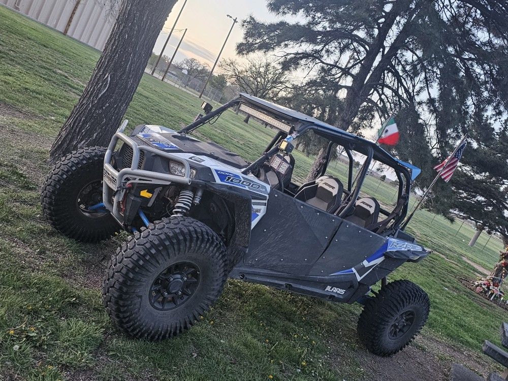 2017 Rzr Xp4 1000