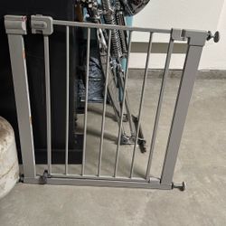 Baby Gate $25
