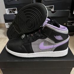 Jordan retro 1 mid SE GS "Houndstooth" DC7226-015 Size 7Y Brand New 