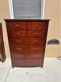 Queen size bedroom set