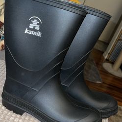 KAMIK RUBBER RAIN BOOTS