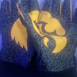 iowa gloves 