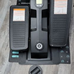 Cubii Jr+1 Under Desk Elliptical 