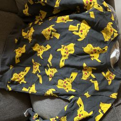 NEW Pokémon sweatshirt 