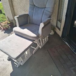 Rocking chair with ottoman