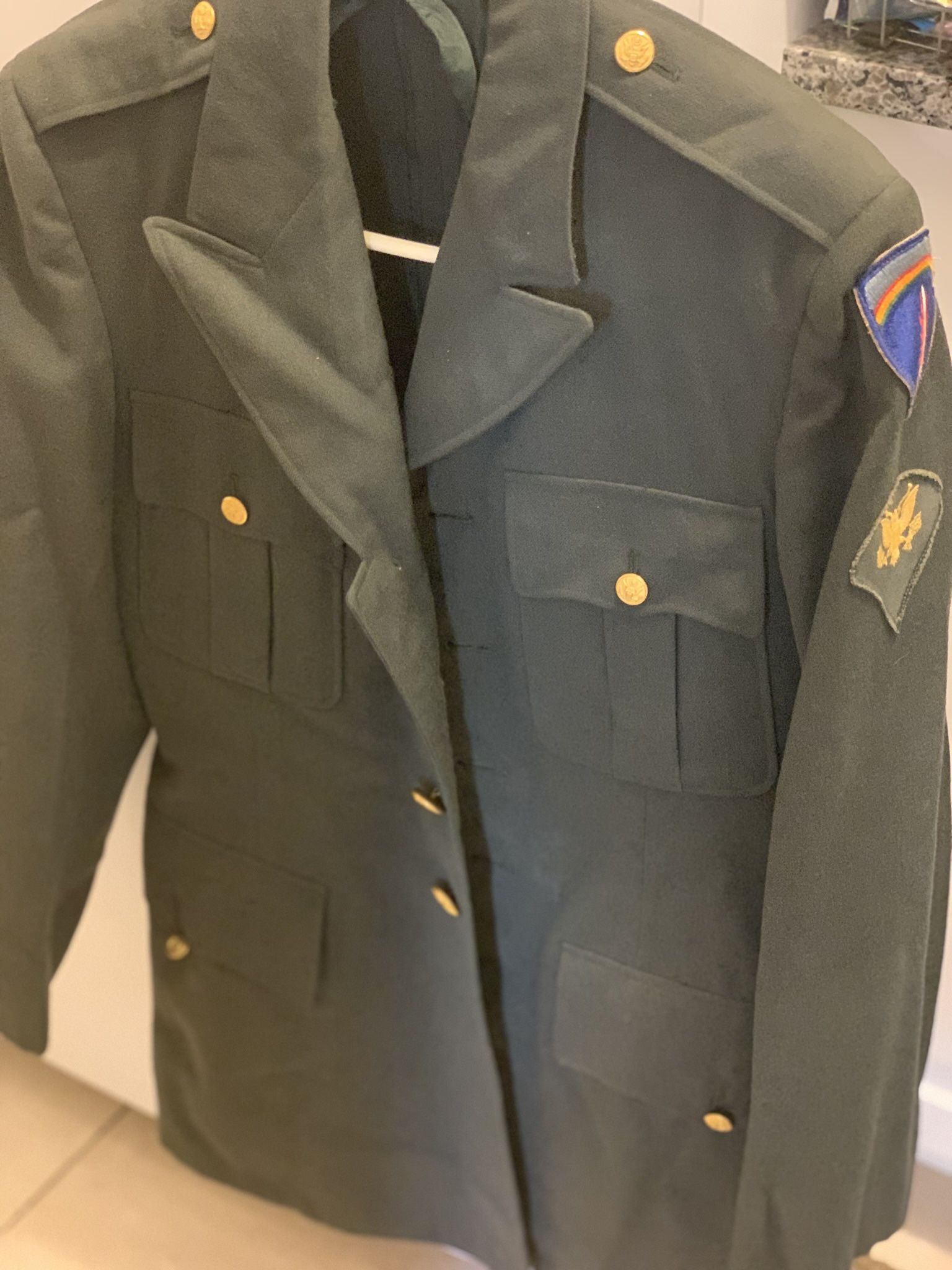 US ARMY DRESS JACKET, Just The Top, From The 1960s.