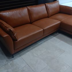 *Weekly Feature*---Corsica Mature Leather Sectional Sofa---Delivery And Easy Financing Available💪