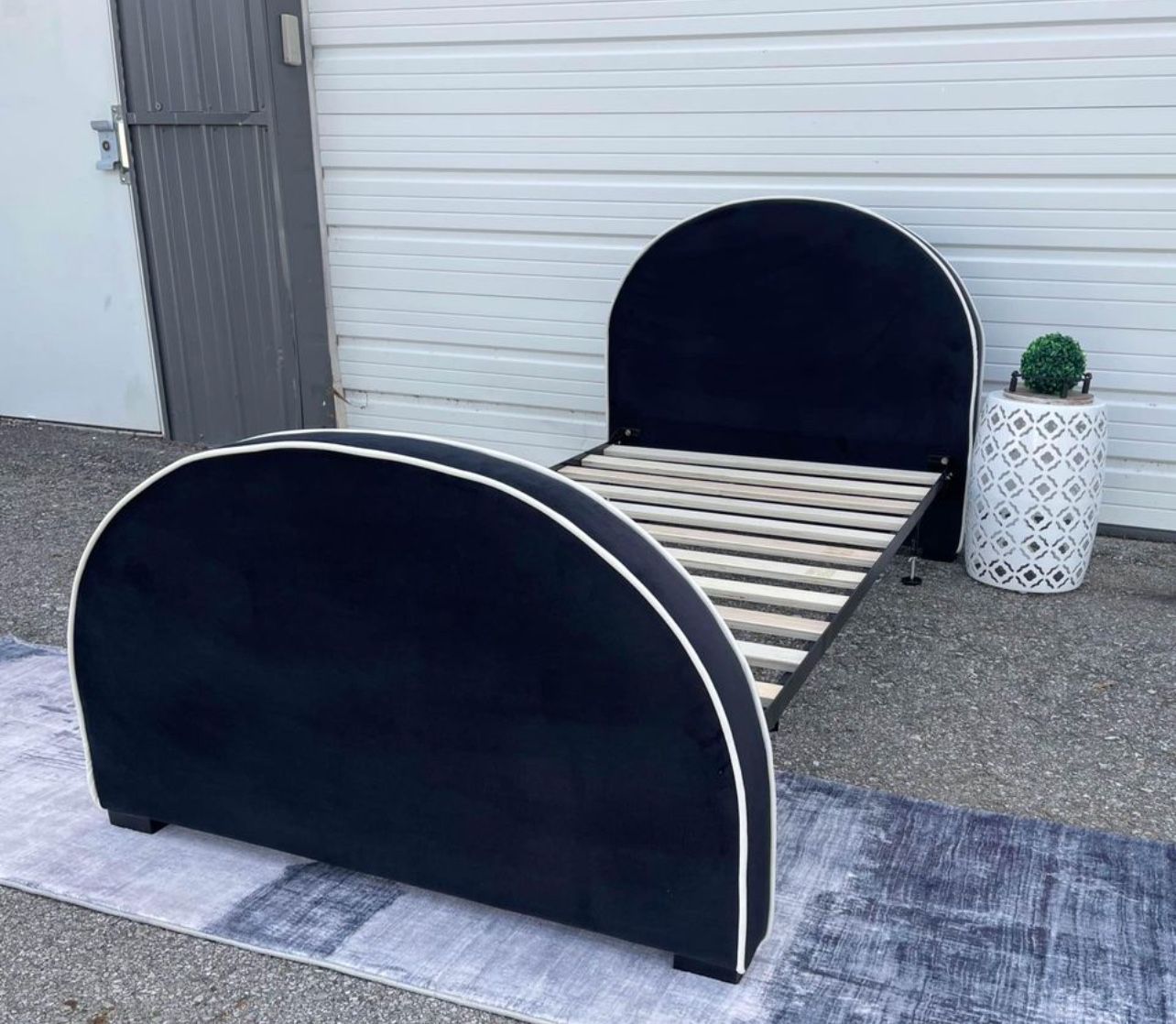 New Twin Size Platform Bed Frame Black