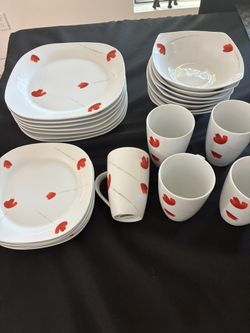 24 pc "Red Blossom" Porcelain dish set
