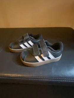 Adidas Toddler Sneakers with Velcro Straps 4c