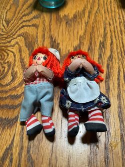 Raggedy Ann and Andy clip on dolls