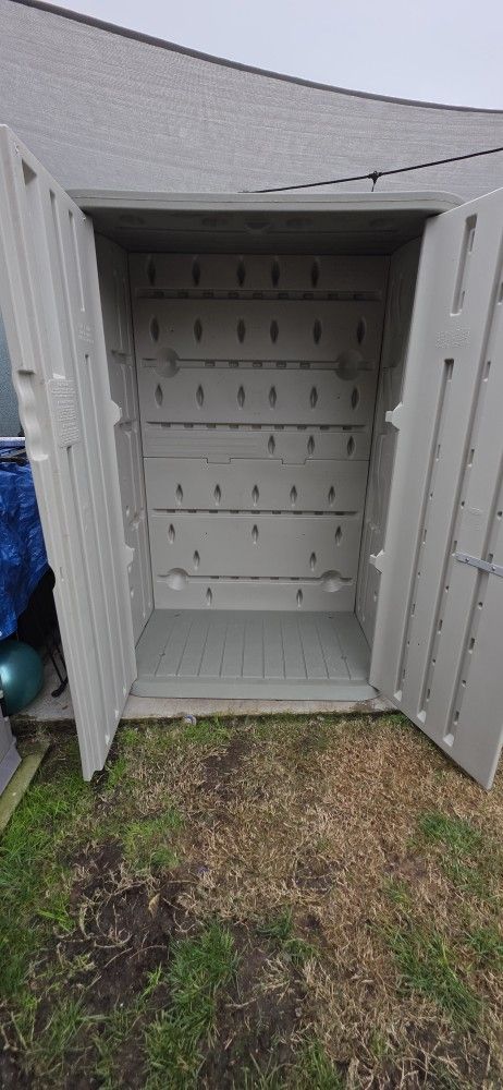 Rubbermaid Storage Shed