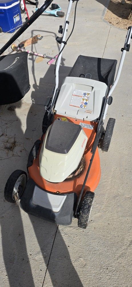 Stihl RMA 460 Electric Lawn Mower