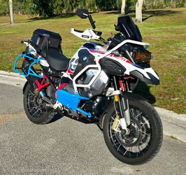 2022 GS1250 Adventure Rallye, lots of extras, low miles