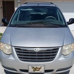 2007 Chrysler Town & Country