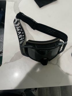Helmet goggles