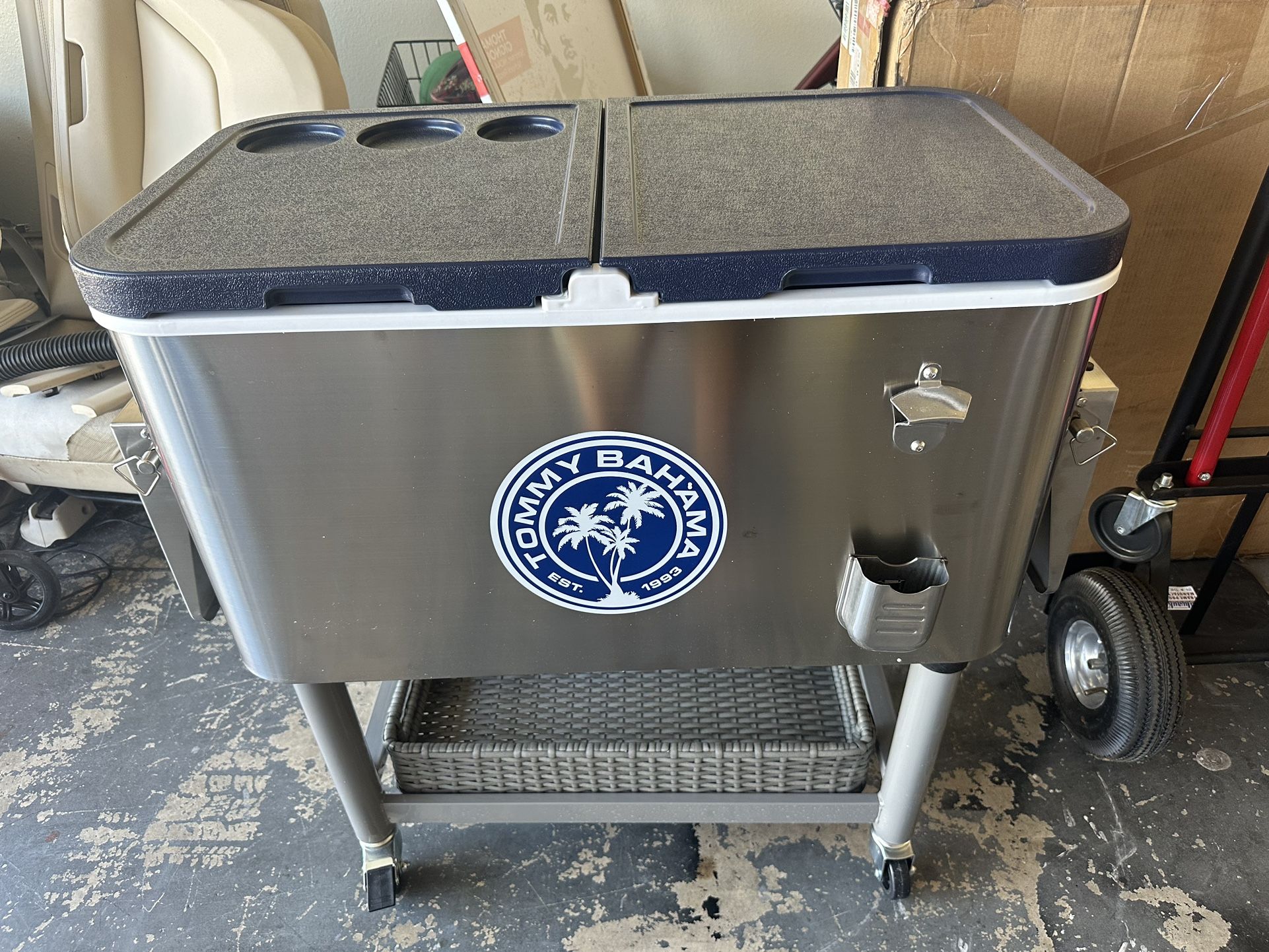 Tommy Bahama 100 qt cooler