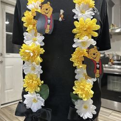 Graduation Lei Pooh 