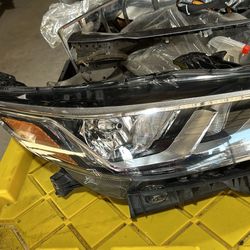2020 2021 2022 Nissan Sentra Passenger RH Right Halogen Headlight OEM