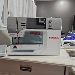 Bernina 770 QE PLUS