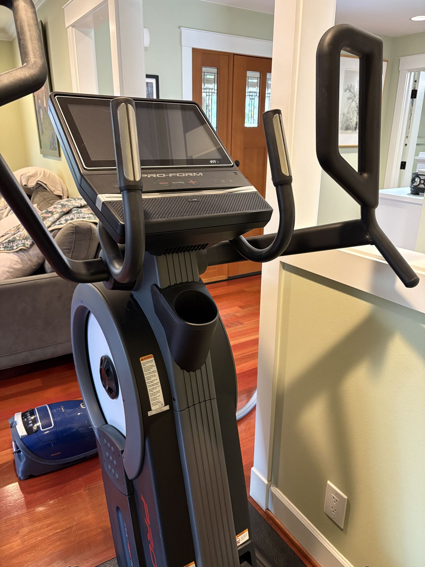 Preform cross trainer