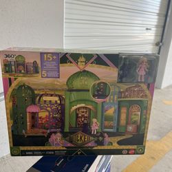 Wicked Emerald City Doll Playset – New Sealed (Online Exclusive)