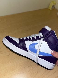 Girls Nike shoe